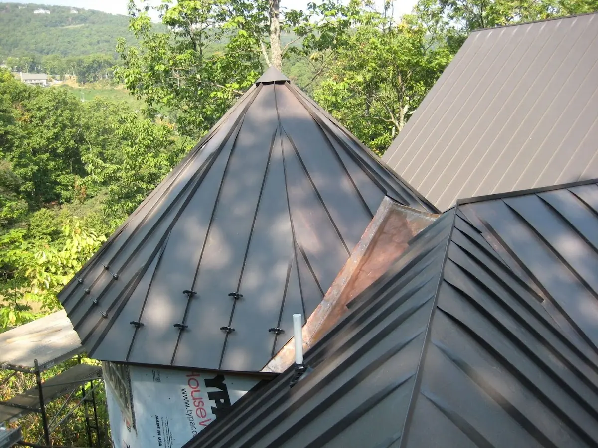 Professional Roof Tarp Installation by Craftsman Roofing in Lake Brant